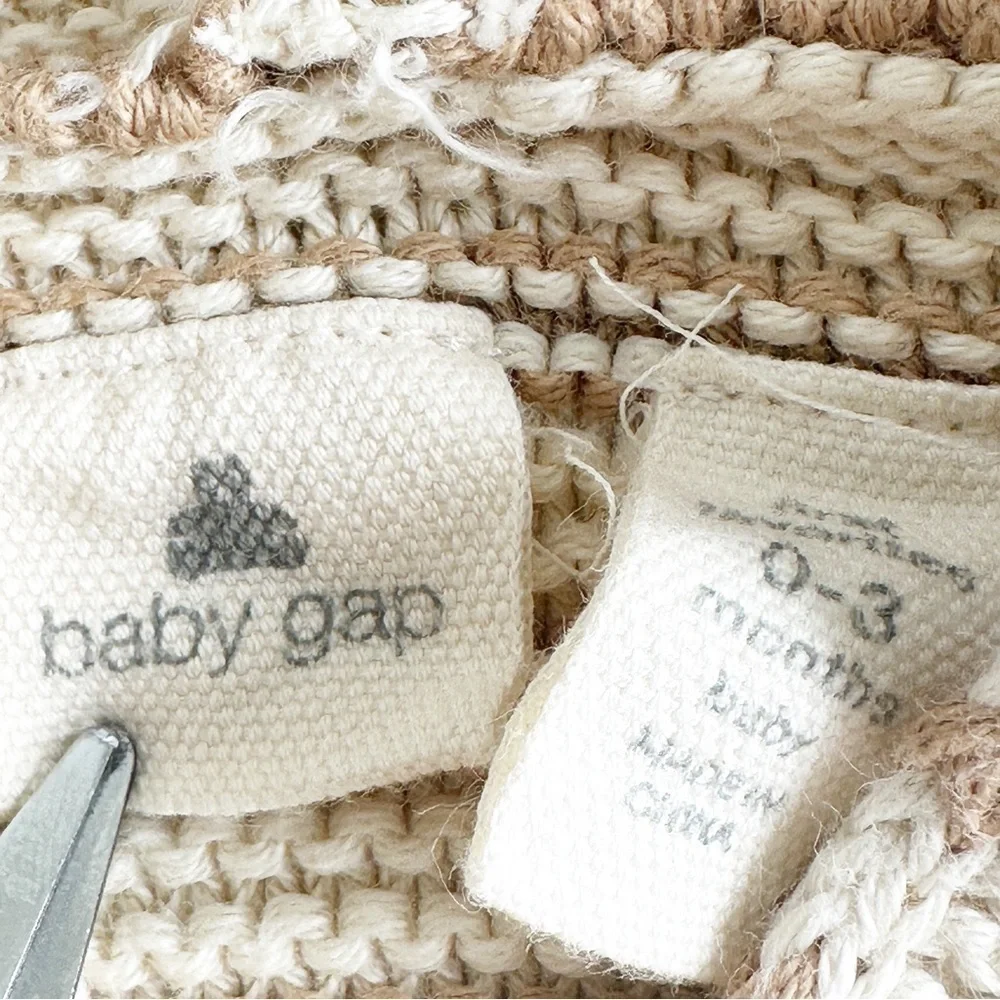 Baby Gap Baby Bear Garter Cardigan Sweater Oatmeal Stripe Size 0-3 Months